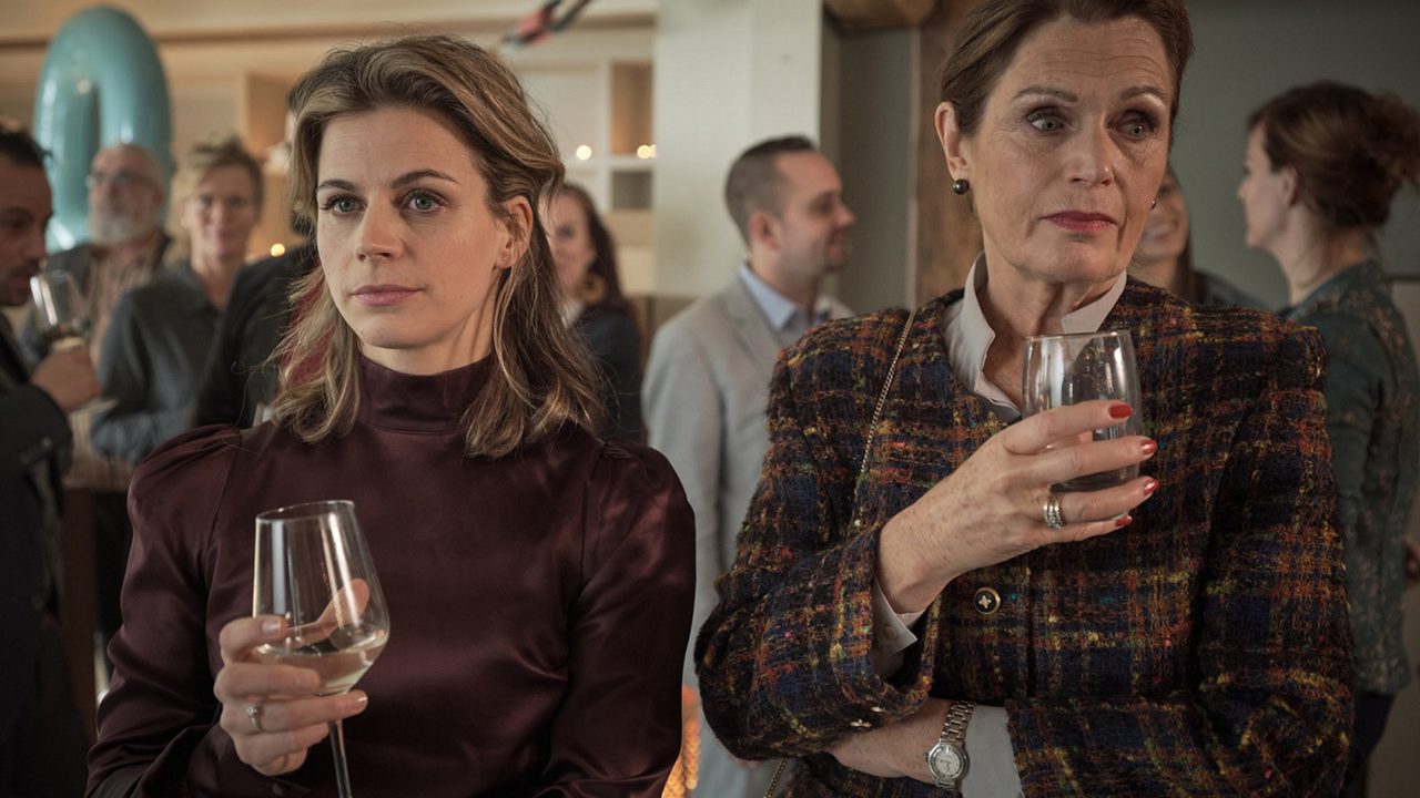 Bekijk de trailer van Mijn Vader is een Vliegtuig - Pathé Thuis